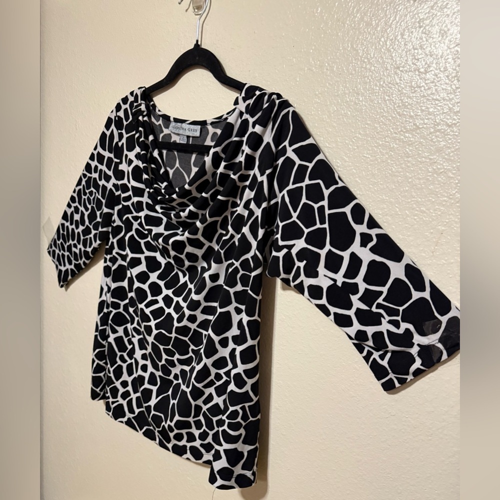 Samantha Gray Animal Print Draped Blouse | Scoop Neck 3/4 Sleeve Top | Small - Picture 3 of 5